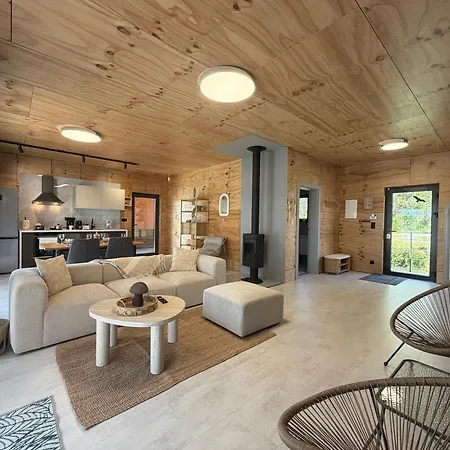 펜션 Brand New, Wifi, Ac, Sundeck, Wide View, Bbq 브라티슬라바