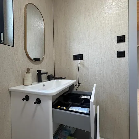 펜션 Brand New, Wifi, Ac, Sundeck, Wide View, Bbq *