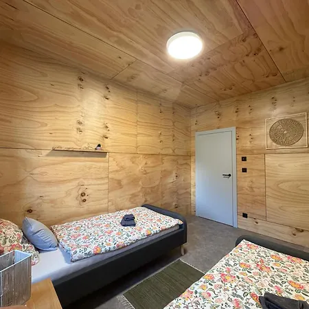Brand New, Wifi, Ac, Sundeck, Wide View, Bbq * 브라티슬라바