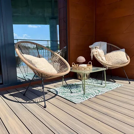 펜션 Brand New, Wifi, Ac, Sundeck, Wide View, Bbq *